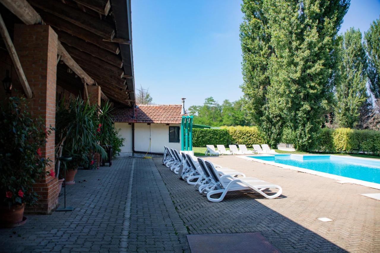 Agriturismo La Margherita Карманьола Экстерьер фото
